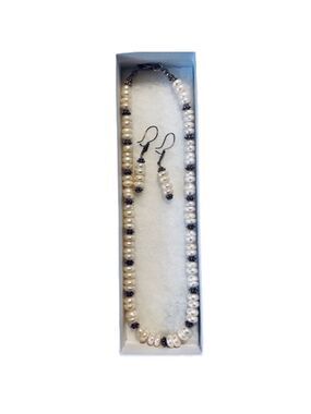 Freshwater Pearl Earrings & Necklace NEW W OUT TAGS